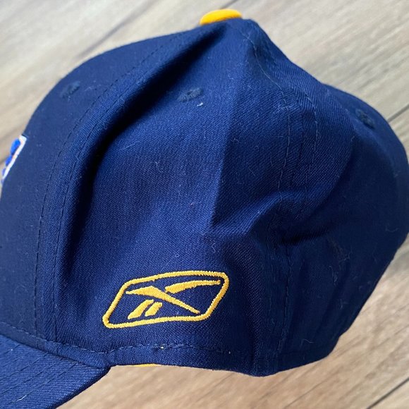 St. Louis Blues NHL Jacket (Medium) and Reebok Hat (One Size) - Picture 8 of 11